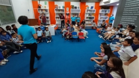 Metrolibro reabre sus puertas para ofrecer cultura a los usuarios